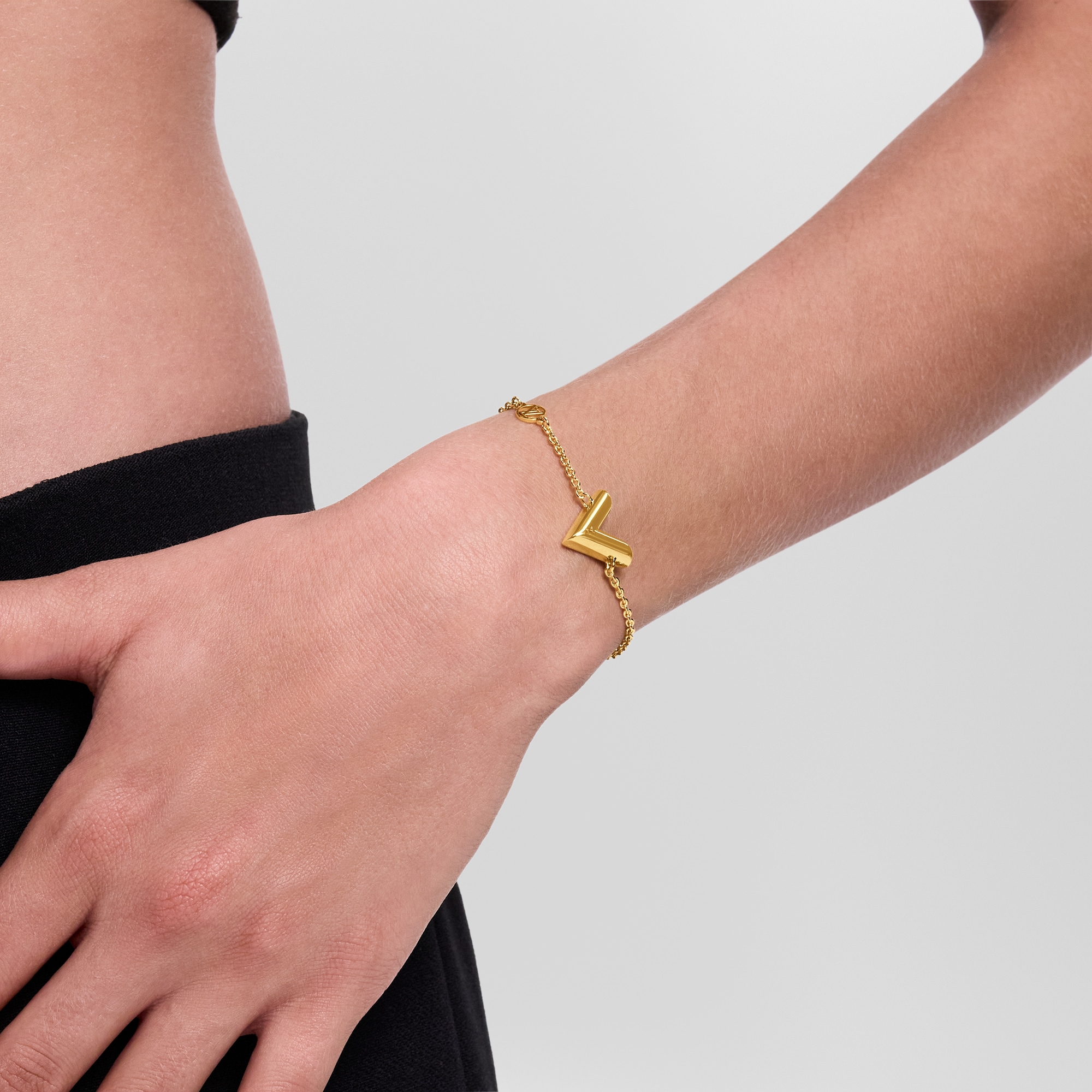 Essential V bracelet . - Accessories | Louis Vuitton India